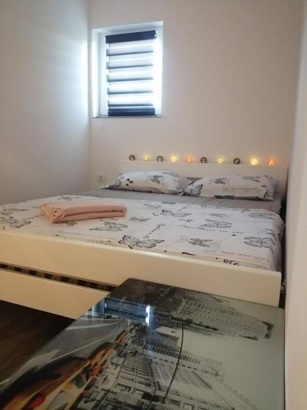 شقة Cozy Corners نين المظهر الخارجي الصورة