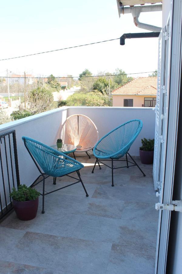شقة Cozy Corners نين المظهر الخارجي الصورة