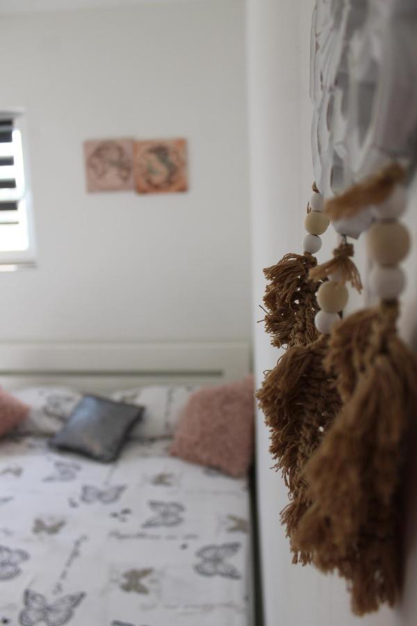 شقة Cozy Corners نين المظهر الخارجي الصورة